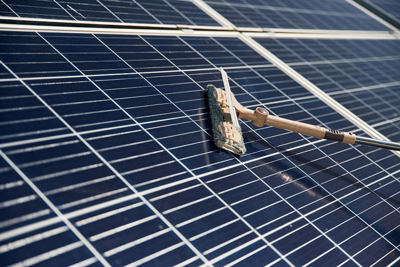 Cómo limpiar las placas solares